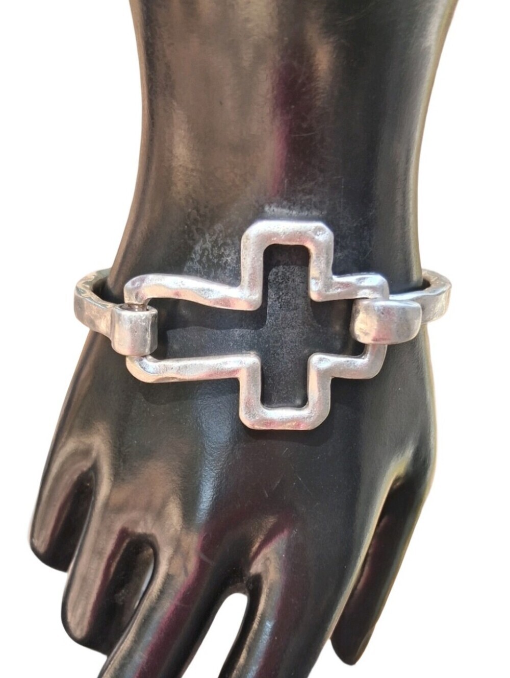 Hammered Silver Tone Openwork Cross Spring Hinge Bangle Bracelet